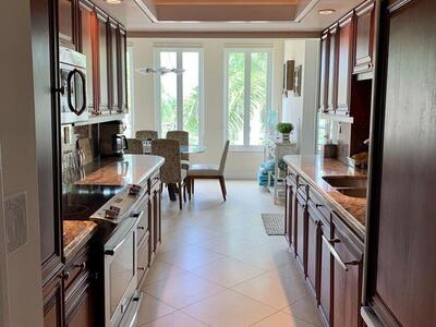 100 SE 5th Ph17 Avenue SE, Boca Raton, FL 33432