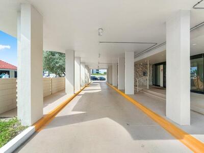 5480 N Ocean Drive, Singer Island, FL 33404