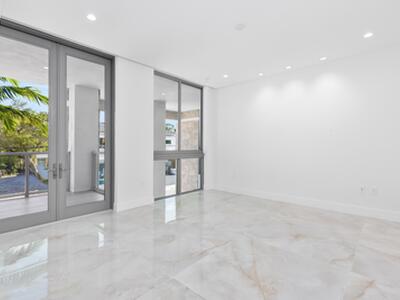 475 E Royal Palm Road, Boca Raton, FL 33432