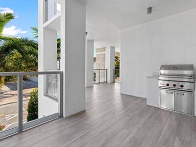 475 E Royal Palm Road, Boca Raton, FL 33432