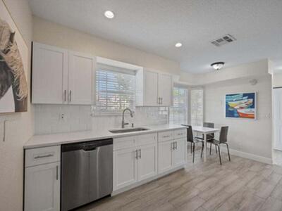 1050 Aviary Road, Wellington, FL 33414