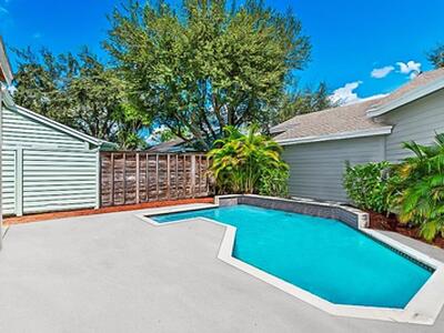 1050 Aviary Road, Wellington, FL 33414