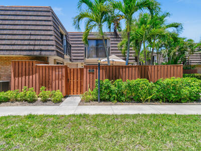 1918 19th Court, Jupiter, FL 33477