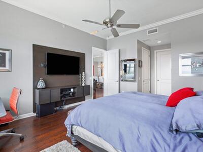 2640 Lake Shore Drive, Riviera Beach, FL 33404