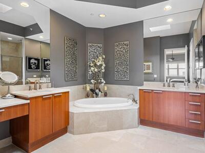 2640 Lake Shore Drive, Riviera Beach, FL 33404