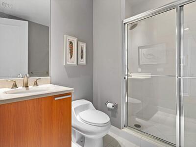 2640 Lake Shore Drive, Riviera Beach, FL 33404