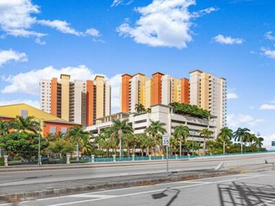 2640 Lake Shore Drive, Riviera Beach, FL 33404