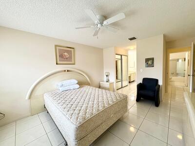 8279 Summerbreeze Lane, Boca Raton, FL 33496