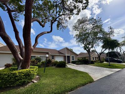 8279 Summerbreeze Lane, Boca Raton, FL 33496