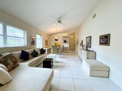8279 Summerbreeze Lane, Boca Raton, FL 33496