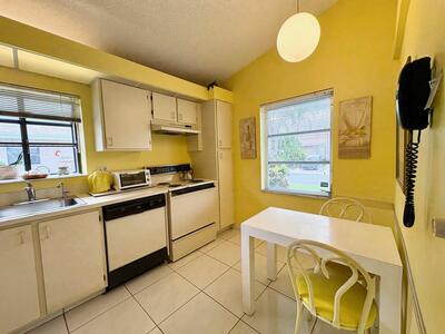 8279 Summerbreeze Lane, Boca Raton, FL 33496