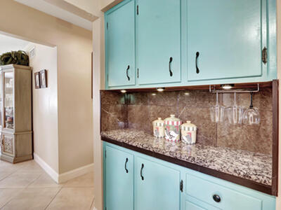 390 N Juno Lane, Juno Beach, FL 33408