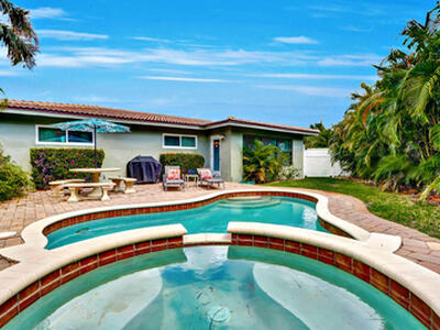 390 N Juno Lane, Juno Beach, FL 33408