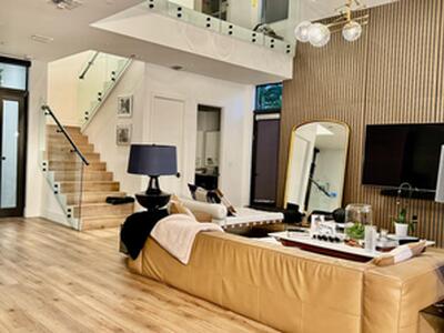 549 NE 10th Avenue, Fort Lauderdale, FL 33301