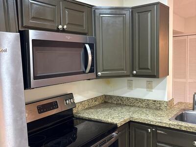 2741 S Oakland Forest Drive, Oakland Park, FL 33309