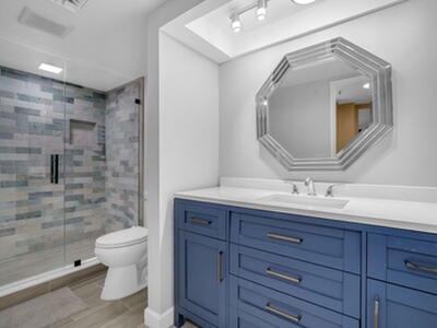 2480 Presidential Way, West Palm Beach, FL 33401