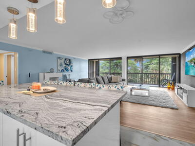 2480 Presidential Way, West Palm Beach, FL 33401