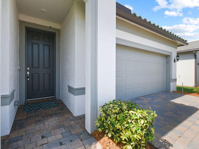 758 SE Courances Drive, Port Saint Lucie, FL 34984