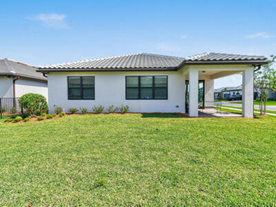 758 SE Courances Drive, Port Saint Lucie, FL 34984