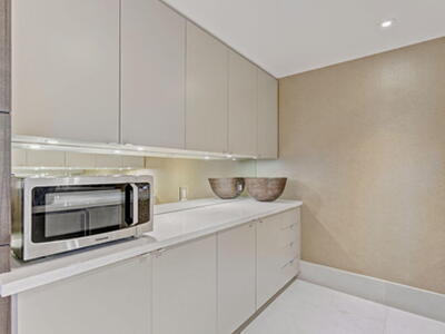 155 S Ocean 305 Avenue, Palm Beach Shores, FL 33404