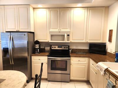 1 Harbour Isle Drive E, Fort Pierce, FL 34949