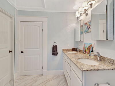 296 Vallette Way, West Palm Beach, FL 33401