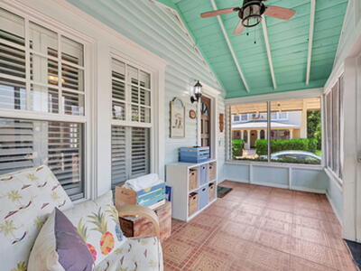 296 Vallette Way, West Palm Beach, FL 33401