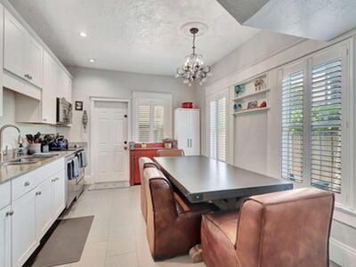 296 Vallette Way, West Palm Beach, FL 33401