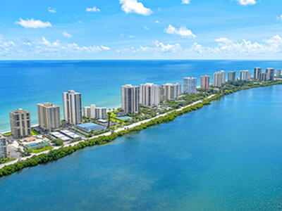 5420 N Ocean Drive, Singer Island, FL 33404