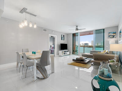 2640 Lake Shore Drive, Riviera Beach, FL 33404