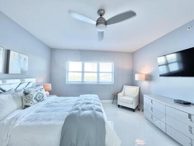 2640 Lake Shore Drive, Riviera Beach, FL 33404