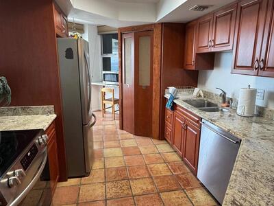 5200 N Ocean Drive, Singer Island, FL 33404