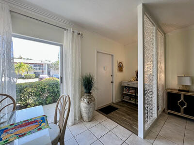 4201 S Ocean Boulevard, South Palm Beach, FL 33480