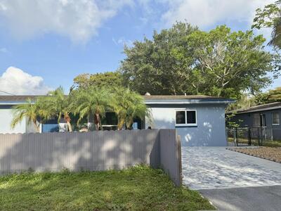 5121 SW 43 Ter Terrace