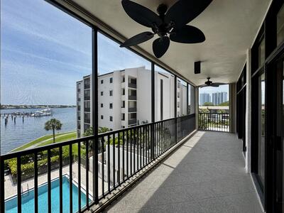 11370 Twelve Oaks Way, North Palm Beach, FL 33408