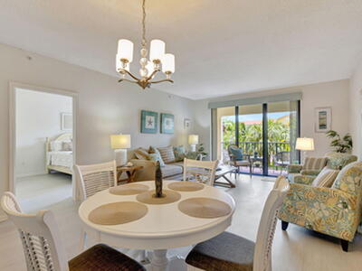 800 Uno Lago Drive, Juno Beach, FL 33408