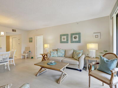 800 Uno Lago Drive, Juno Beach, FL 33408