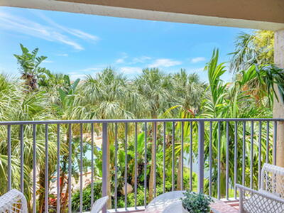 800 Uno Lago Drive, Juno Beach, FL 33408