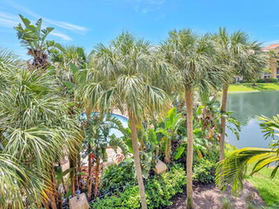 800 Uno Lago Drive, Juno Beach, FL 33408