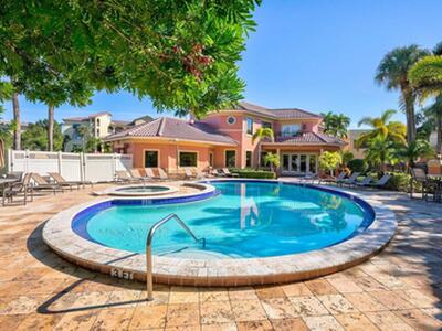 800 Uno Lago Drive, Juno Beach, FL 33408