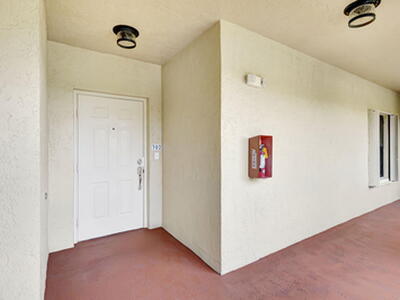 800 Uno Lago Drive, Juno Beach, FL 33408