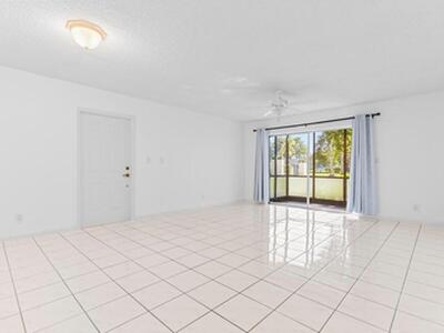 345 W Laurel Drive, Margate, FL 33063