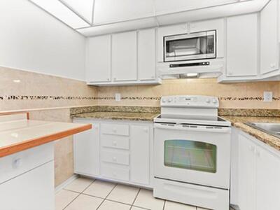 345 W Laurel Drive, Margate, FL 33063