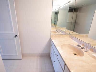 5540 N Ocean Drive, Singer Island, FL 33404