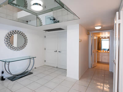 5540 N Ocean Drive, Singer Island, FL 33404