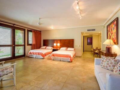 20 00, Casa de Campo, DR 22000