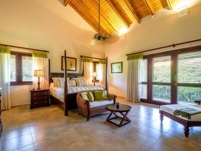 20 00, Casa de Campo, DR 22000