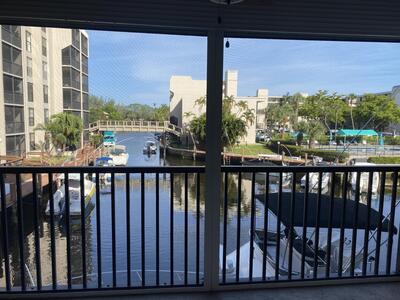 4 Royal Palm Way