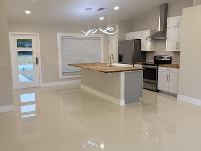 2118 NE 22nd Place, Cape Coral, FL 33909