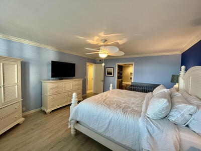 5440 N Ocean Drive, Riviera Beach, FL 33404